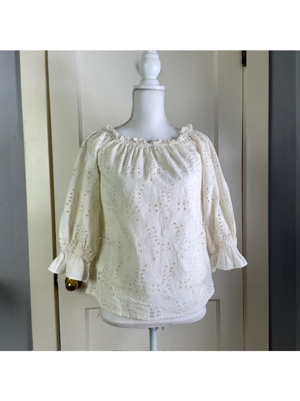White Eyelet Off Shoulder Blouse Cottagecore Peasant Lined Cotton Top S